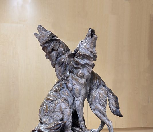 Ken Rowe Howling Wind wolves wolf bark barking howl wildlife bronze sculpture