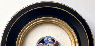 Marina Dieul Petite Souris little mouse wildlife trompe l'oeil oil painting framed