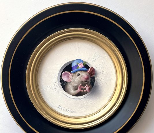 Marina Dieul Petite Souris little mouse wildlife trompe l'oeil oil painting framed