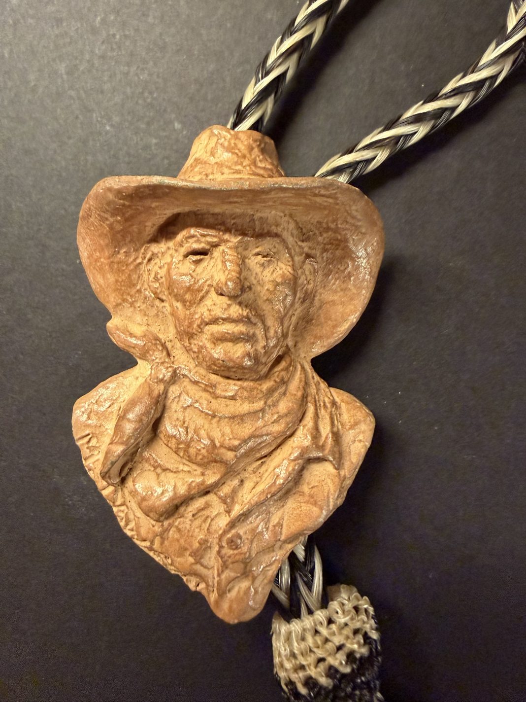 Mehl Lawson Cow Boss bolo tie Prix de West 2005 Cowboy Artists of America western bronze sculpture close
