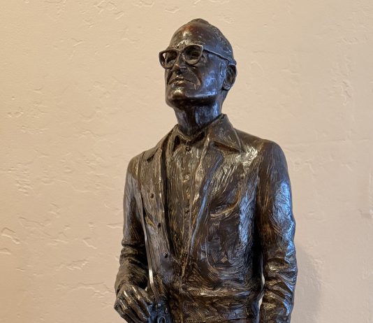 Joe Beeler Barry Goldwater Senator politician politics Republican President Arizona western bronze sculpture portrait