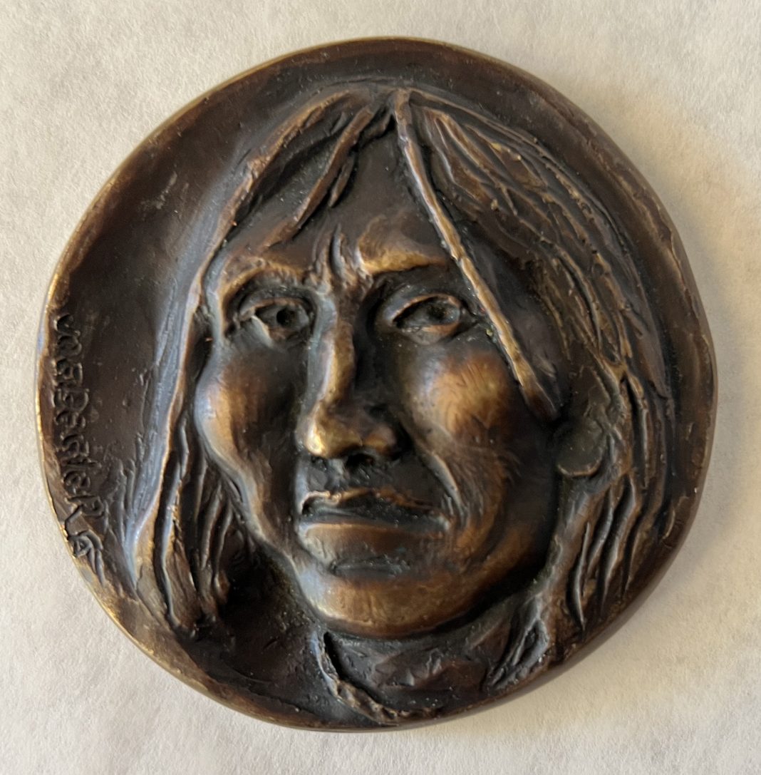 Joe Beeler medallion Native American Indian coin western bronze sculpture