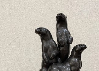 Gerald Balciar Riverside otter wildlife bronze scultpure