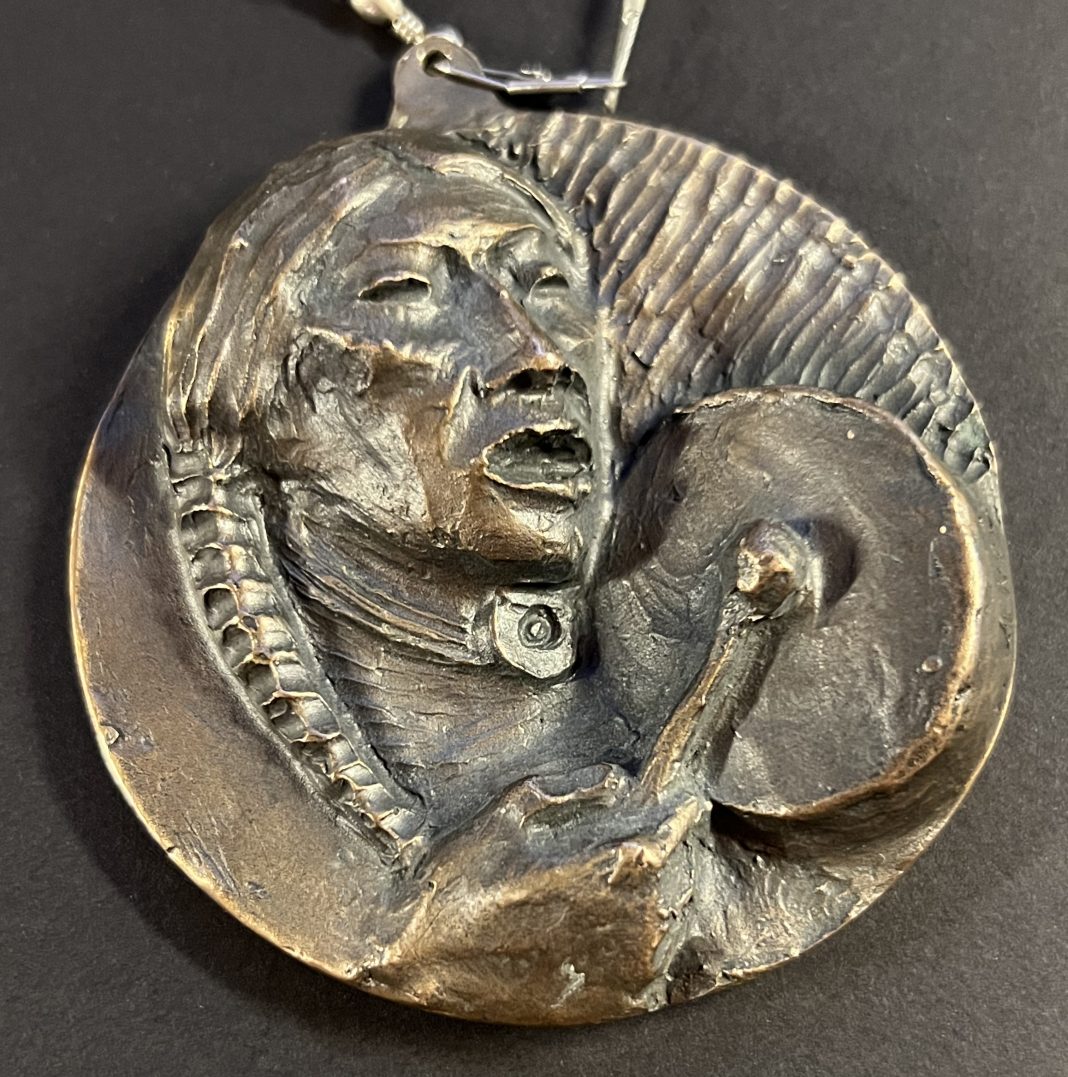 Allan Houser medallion Native American Indian drummer Artists of America 1989 Denver Rotary Club western bronze close up