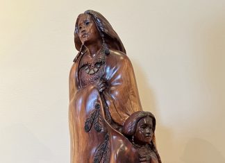Bob Boomer Mother and Daughter Native American Indian figure figurative wood western sculpture close