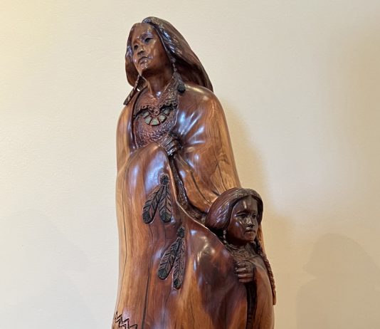 Bob Boomer Mother and Daughter Native American Indian figure figurative wood western sculpture close